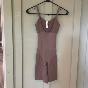 Jackie London 200 shapewear Seamless Bodysuit Back Coverage size large